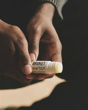 Load image into Gallery viewer, 017 Lip Balm 14 g Almond / Coconut
