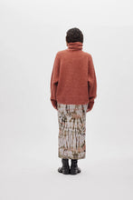 Load image into Gallery viewer, MABEKA Fluffy knit funnel-neck, Redwood

