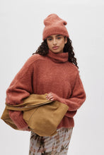 Load image into Gallery viewer, MABEKA Fluffy knit funnel-neck, Redwood
