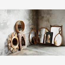 Load image into Gallery viewer, Round mirror bamboo
