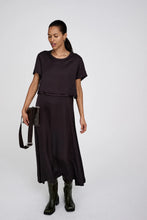 Laden Sie das Bild in den Galerie-Viewer, NAT Lush dress, After dark
