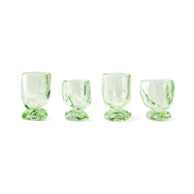 Laden Sie das Bild in den Galerie-Viewer, Nienke Sikkema for HKLIVING glasses, set of 4, peridot
