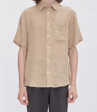Laden Sie das Bild in den Galerie-Viewer, BELLINI Logo Shirt kurzärmlig Beige
