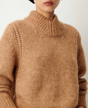 Load image into Gallery viewer, PALAPS V-Neck Pullover, Badiane
