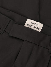 Laden Sie das Bild in den Galerie-Viewer, Recycled Sportina Perry Hose Schwarz
