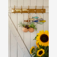 Load image into Gallery viewer, Hanging terracotta flower pots
