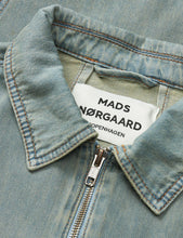 Laden Sie das Bild in den Galerie-Viewer, Rachel Cosy Jeansjacke, Vintage Blau
