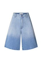 Load image into Gallery viewer, Raha Light denim wide shorts, Light wash
