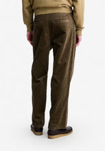Laden Sie das Bild in den Galerie-Viewer, Ricky corduroy loose-fit trousers, Taupe
