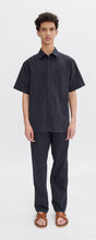 Load image into Gallery viewer, Ross short-sleeve shirt Dark navy
