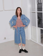 Laden Sie das Bild in den Galerie-Viewer, Robyn Jeans-Shorts, Blue Vintage
