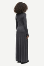 Laden Sie das Bild in den Galerie-Viewer, Saandressa ls dress 15641, Black
