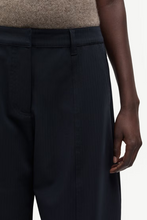 Laden Sie das Bild in den Galerie-Viewer, Sabianca trousers 16176, Salute
