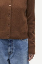 Load image into Gallery viewer, Saboston cardigan 6304, Potting Soil
