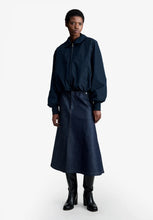 Laden Sie das Bild in den Galerie-Viewer, Salome taffeta bomber jacket, Navy blue
