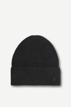 Laden Sie das Bild in den Galerie-Viewer, Sapia beanie 15727
