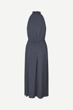 Laden Sie das Bild in den Galerie-Viewer, Saumi dress 16113 Ombre Blue
