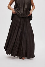 Laden Sie das Bild in den Galerie-Viewer, SIMONIA Pleats skirt, French toast
