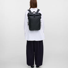 Load image into Gallery viewer, STREAM Slim Rolltop backpack M, Black
