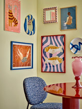 Load image into Gallery viewer, Svela Illustration w. Frame, Brown
