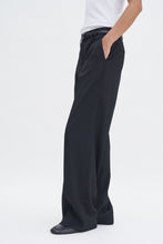 Load image into Gallery viewer, Tailored Trousers, Black
