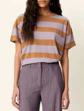 Laden Sie das Bild in den Galerie-Viewer, TOOLI T-shirt, Lila Glaze
