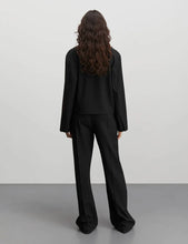 Laden Sie das Bild in den Galerie-Viewer, Recycled Sportina Vigids Jacke Schwarz
