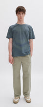 Load image into Gallery viewer, Vincent trousers Muted green
