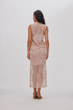 Laden Sie das Bild in den Galerie-Viewer, VITA Scribble Maxikleid, Rouge
