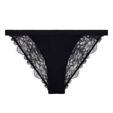 Laden Sie das Bild in den Galerie-Viewer, WILD ROSE Bequeme Spitzenunterhose, Schwarz

