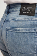 Laden Sie das Bild in den Galerie-Viewer, Monroe Shorts Hell ausgewaschen
