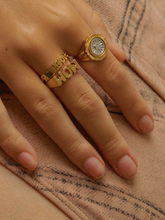 Load image into Gallery viewer, Lovers Ring Gold
