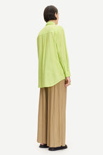 Laden Sie das Bild in den Galerie-Viewer, Asta Shirt 14219 Daiquiri Grün
