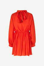 Laden Sie das Bild in den Galerie-Viewer, Ebbali Kleid 14639 Orange.com
