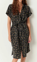 Load image into Gallery viewer, JIOVA Dress Linaraw Noche
